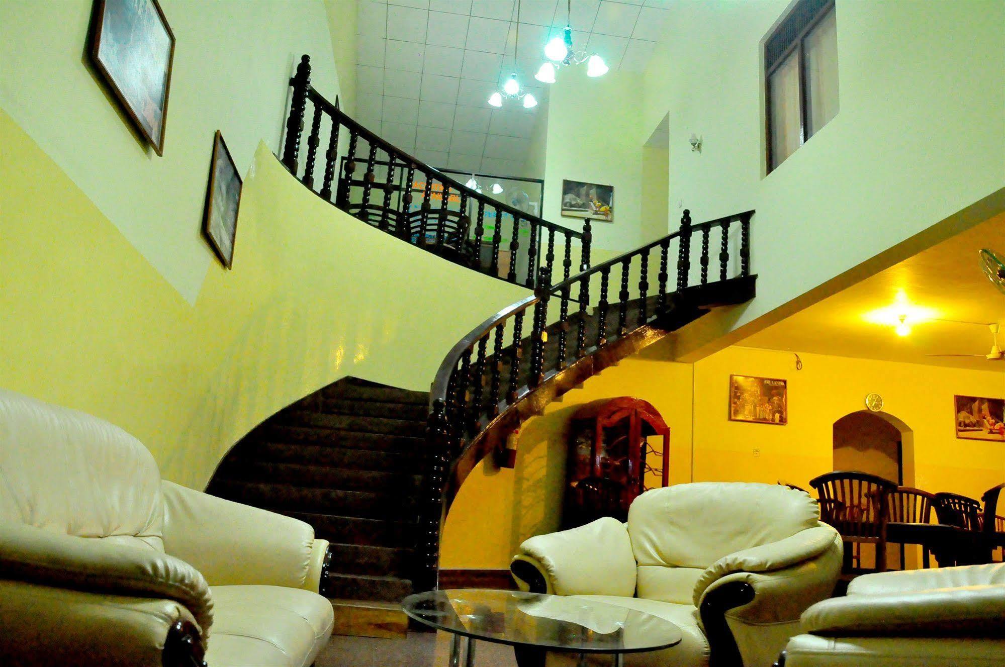 Milano Tourist Rest Hotel Anuradhapura Exterior photo