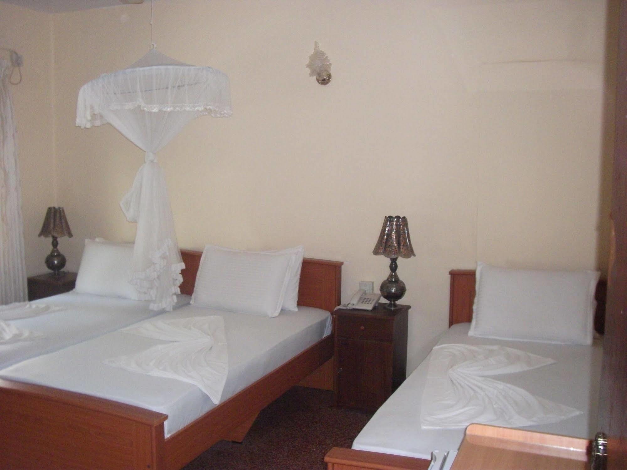 Milano Tourist Rest Hotel Anuradhapura Exterior photo